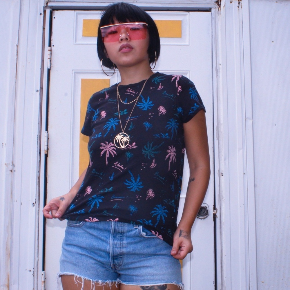 Aloha Tee - Picture 3 of 3